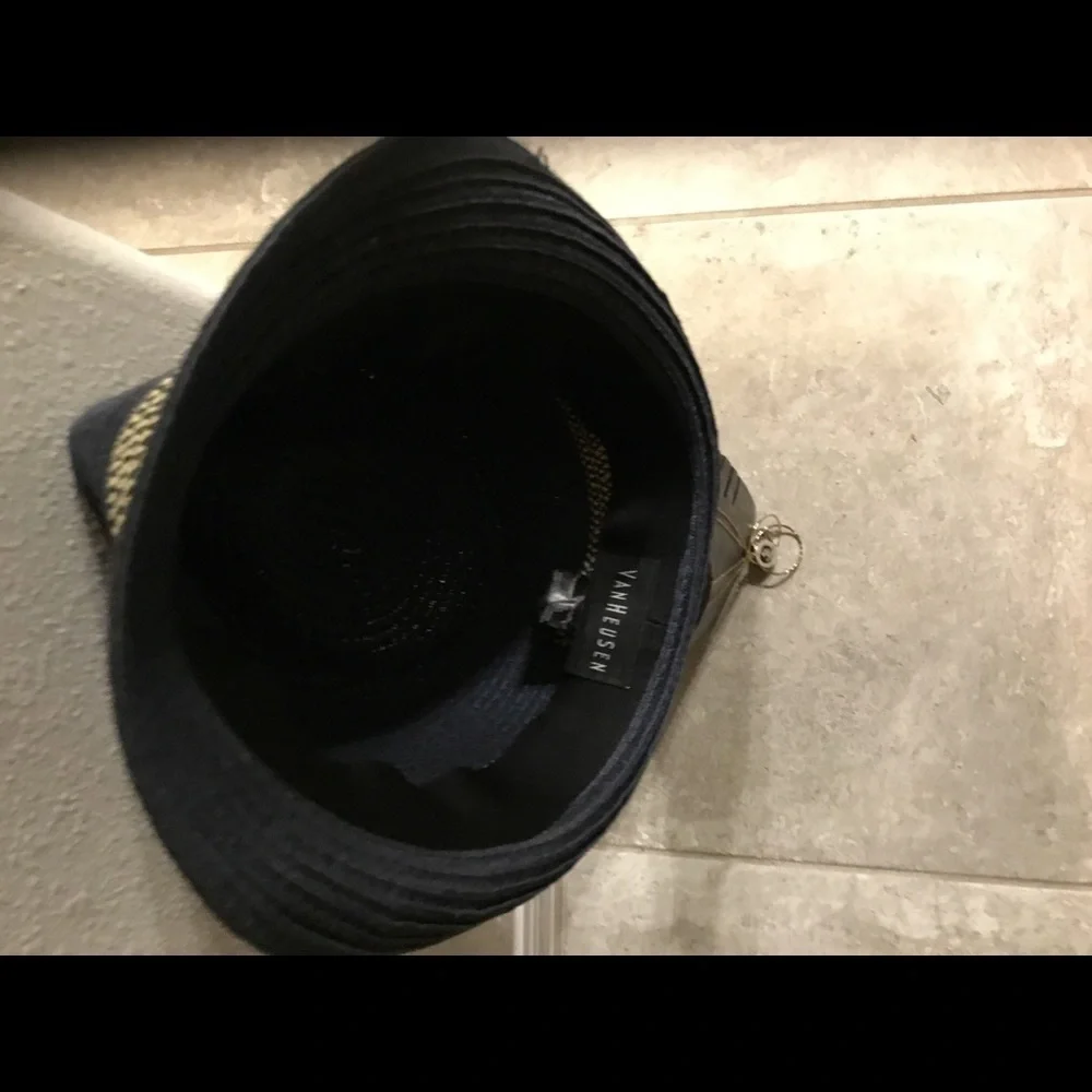 Vanheusen FEDORA HAT‎